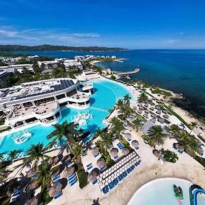 https://grand-palladium-jamaica-resort-spa.comcaribbean.com