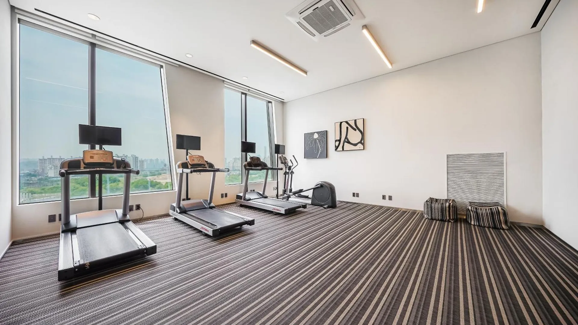 Ibis Styles Ambassador Seoul Yongsan Hotel